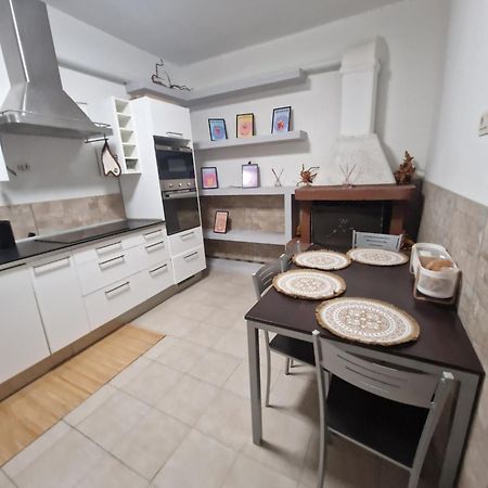 Underground Home Vicino Metropolitana Comasina Cormano Eksteriør bilde