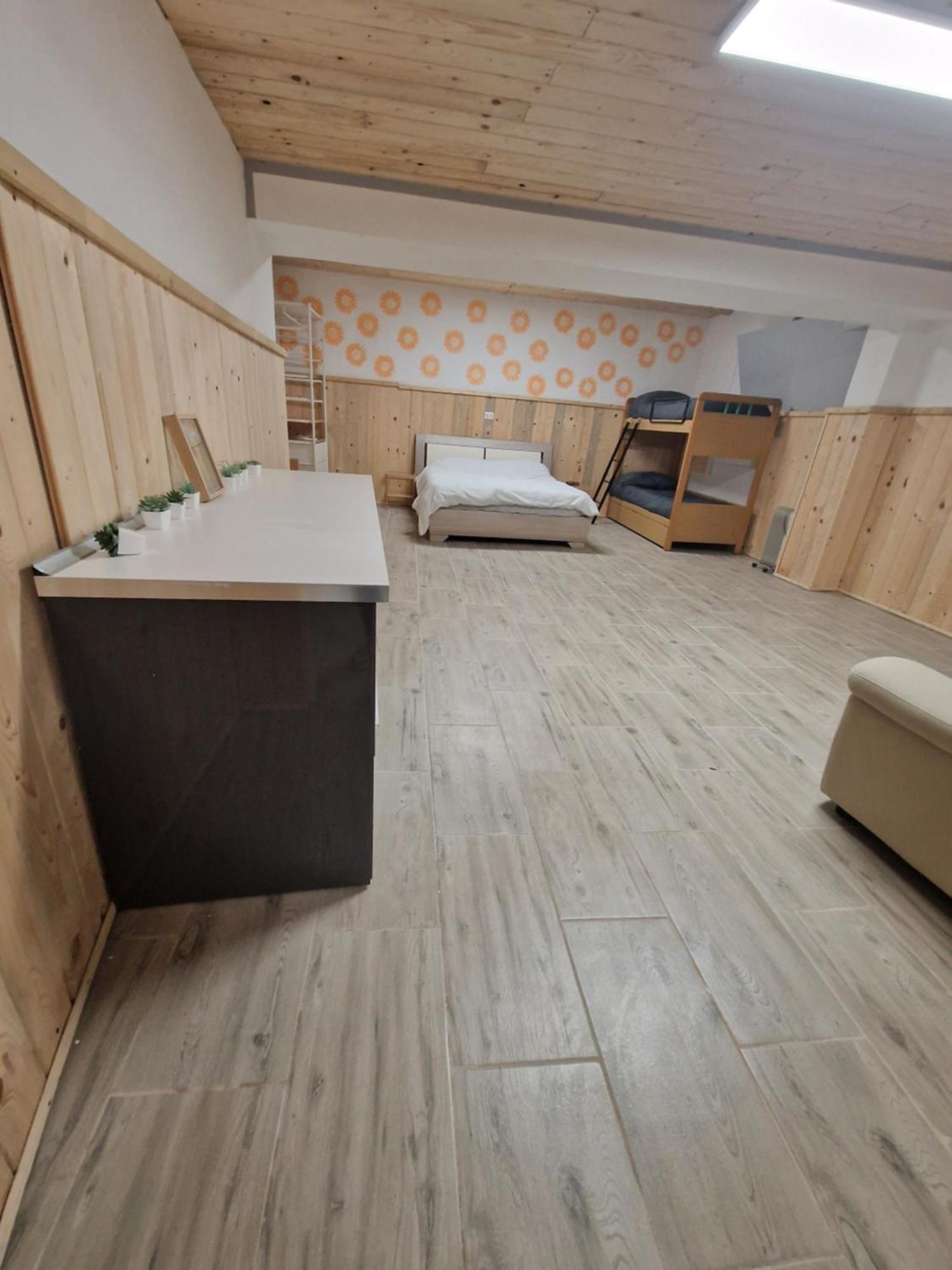 Underground Home Vicino Metropolitana Comasina Cormano Eksteriør bilde