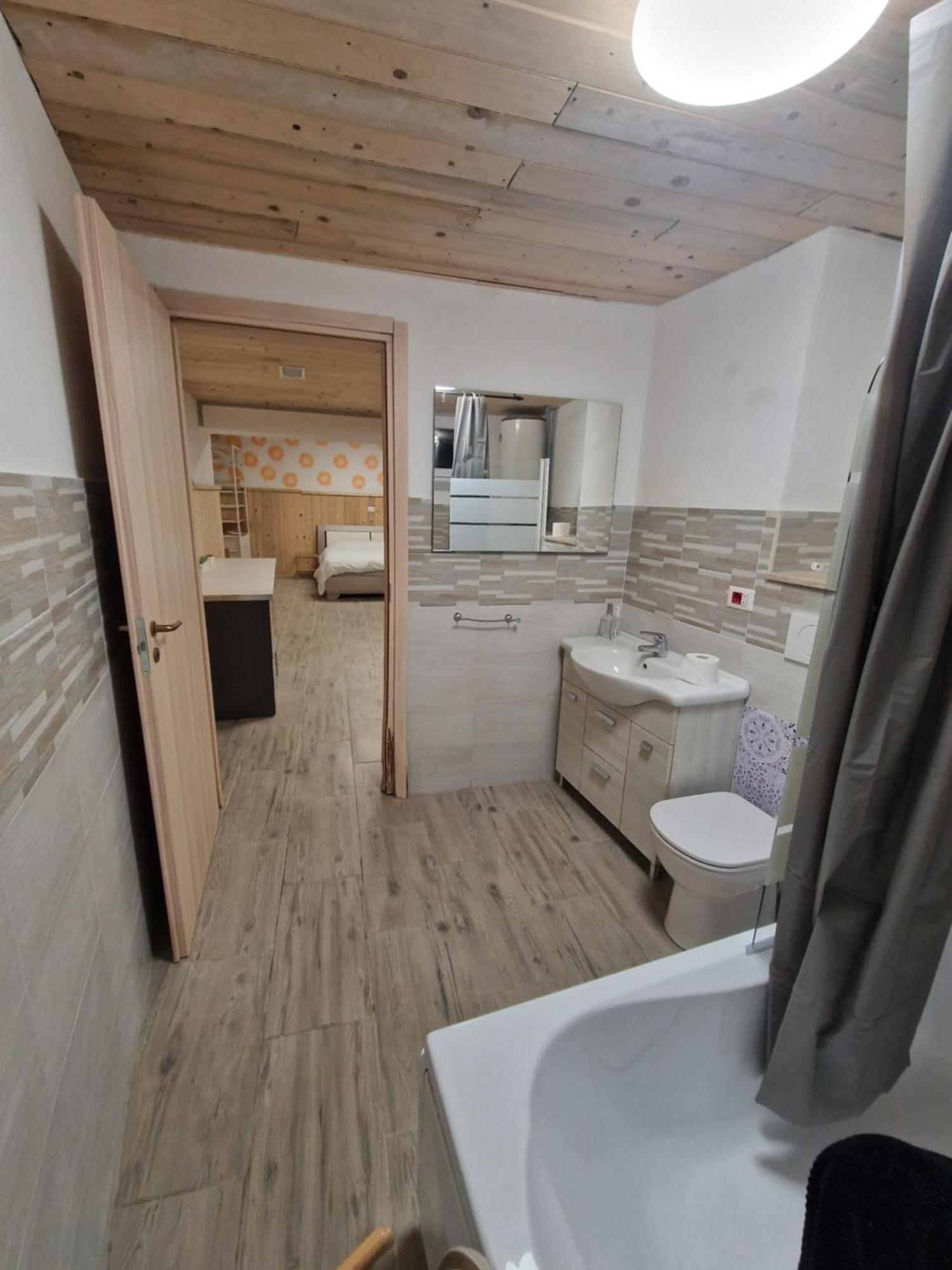 Underground Home Vicino Metropolitana Comasina Cormano Eksteriør bilde