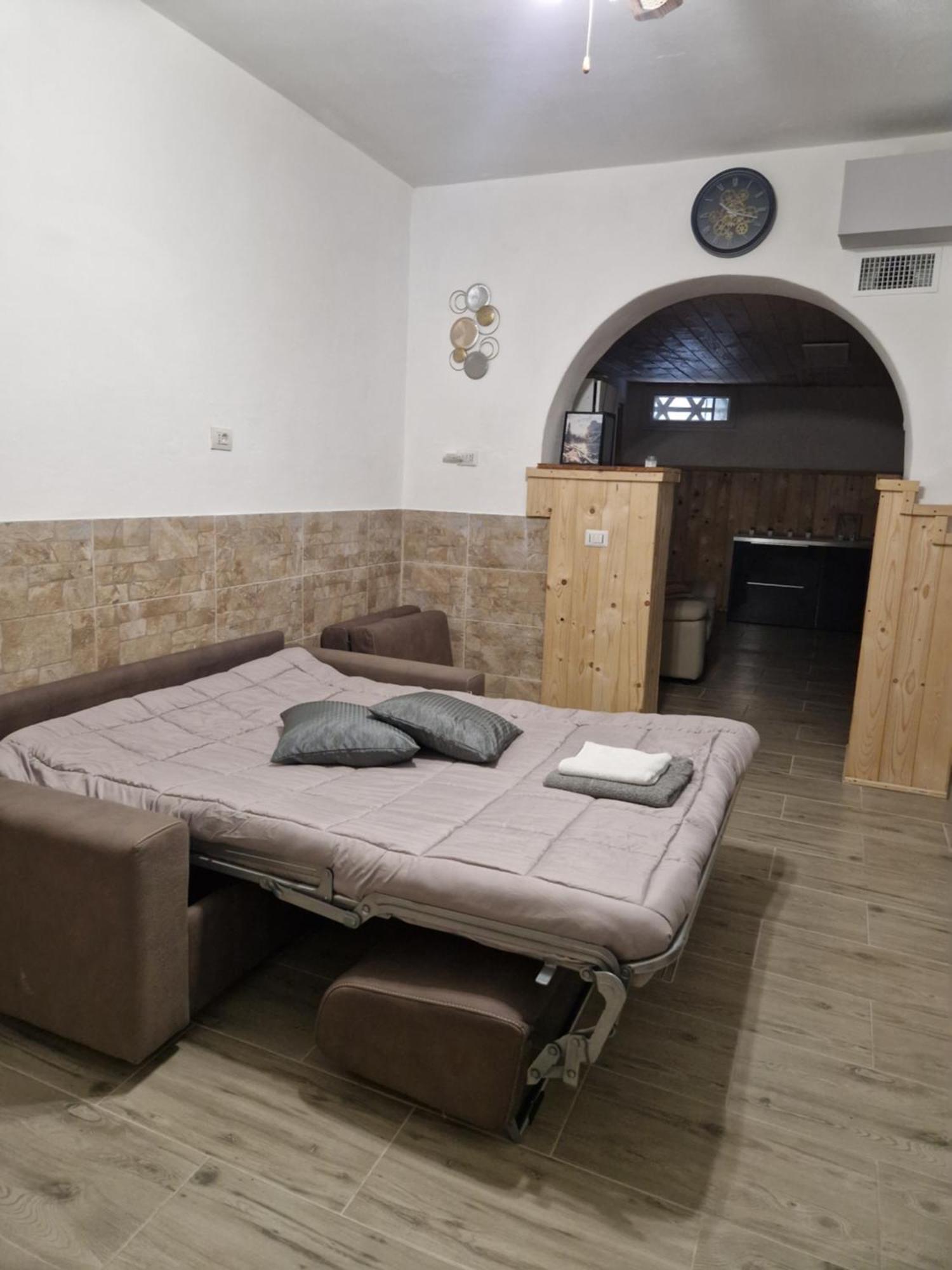 Underground Home Vicino Metropolitana Comasina Cormano Eksteriør bilde